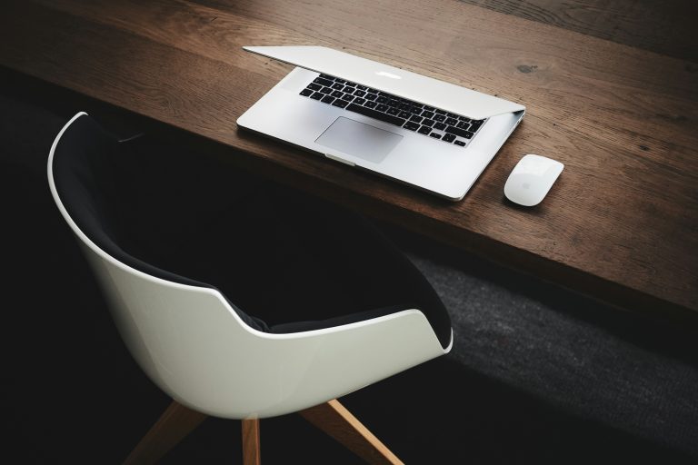 Executive Leadership in Hybrid Work That Drives Team Connection and Performance